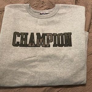 Mens crewneck
